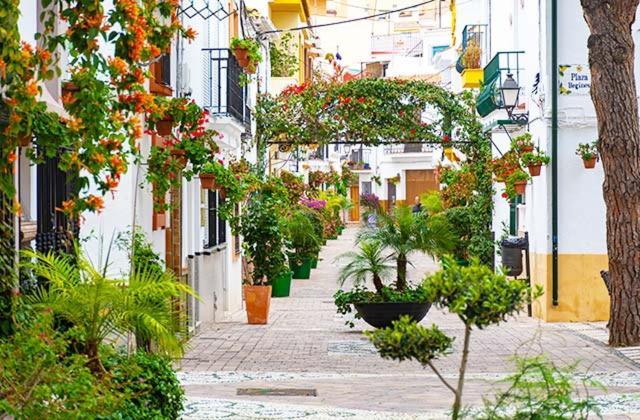 Apartamentos La Libertad Estepona Esterno foto