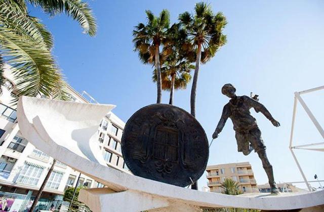 Apartamentos La Libertad Estepona Esterno foto